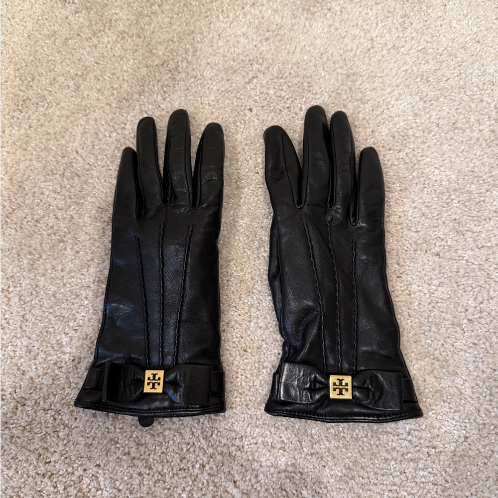 Tory Burch Black Leather Gloves with bow Logo Accent